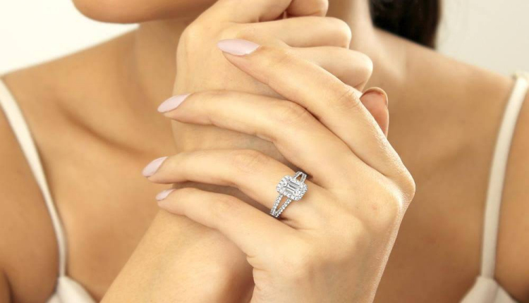 Financing An Engagement Ring with Poor Credit - Tips and Strategy